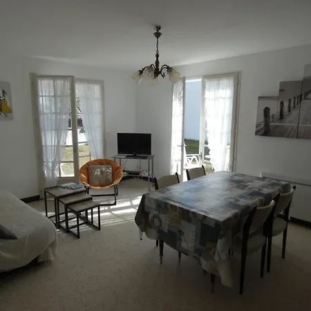 Maison Avec Jardin A 100m De La Plage, Pour 5 Personnes - Fr-1-540-262 *