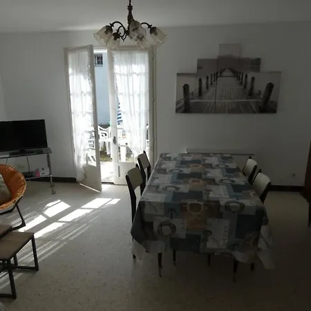 Maison Avec Jardin A 100m De La Plage, Pour 5 Personnes - Fr-1-540-262