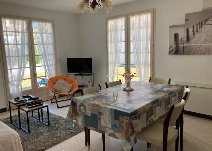 Maison Avec Jardin A 100m De La Plage, Pour 5 Personnes - Fr-1-540-262 * Notre-Dame-de-Monts